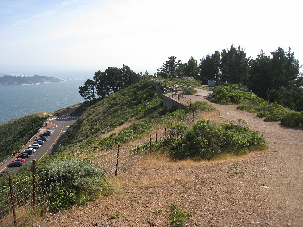 2011 Bay 2 Breakers Friday 0710.JPG - I was able to participate in the 100th annual running of the Bay to Breakers 12K race in San Francisco California. A weekend for sightseeing and racing.